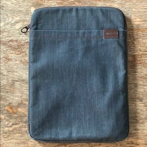 incase laptop bag